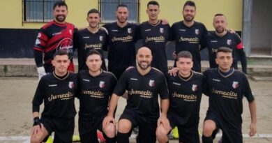 Calcio, dilettanti. Il Rogliano “corsaro” a Longobardi si gode il primato in classifica